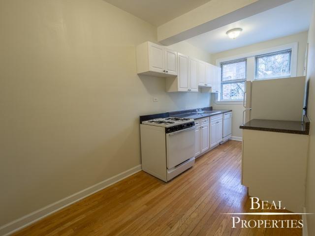 Building Photo - 1 bedroom in CHICAGO IL 60657