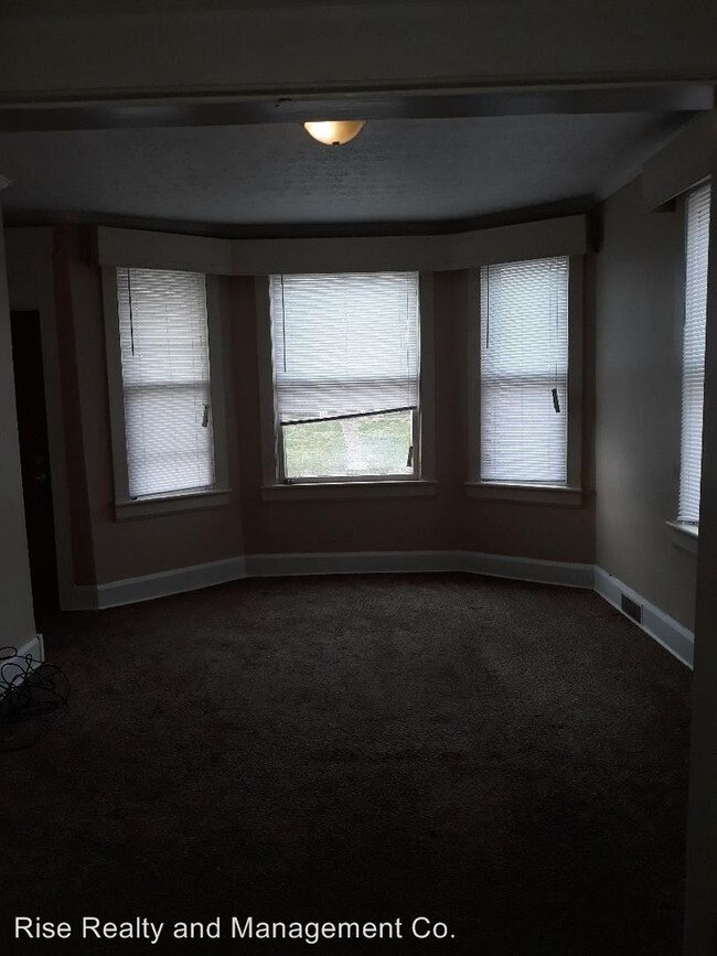 Foto del edificio - 1319 Cedar Hill Rd