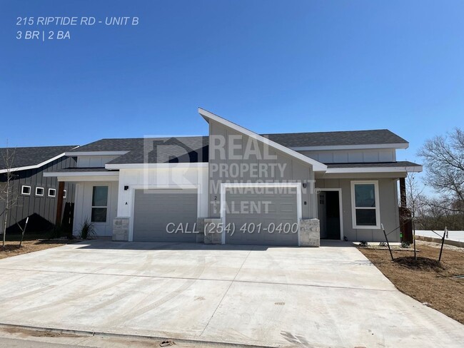 Foto del edificio - 215 Riptide Rd