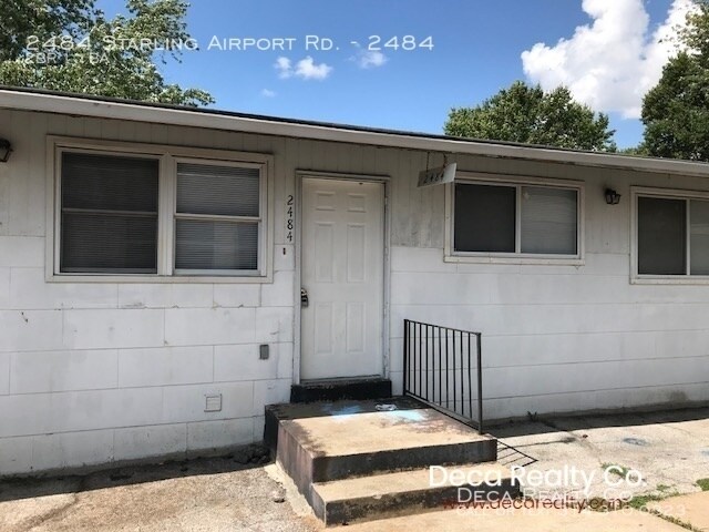 Primary Photo - 2 Bedroom Apartment