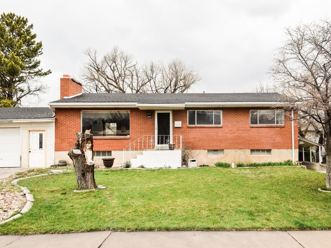 Building Photo - 695 N 150 W