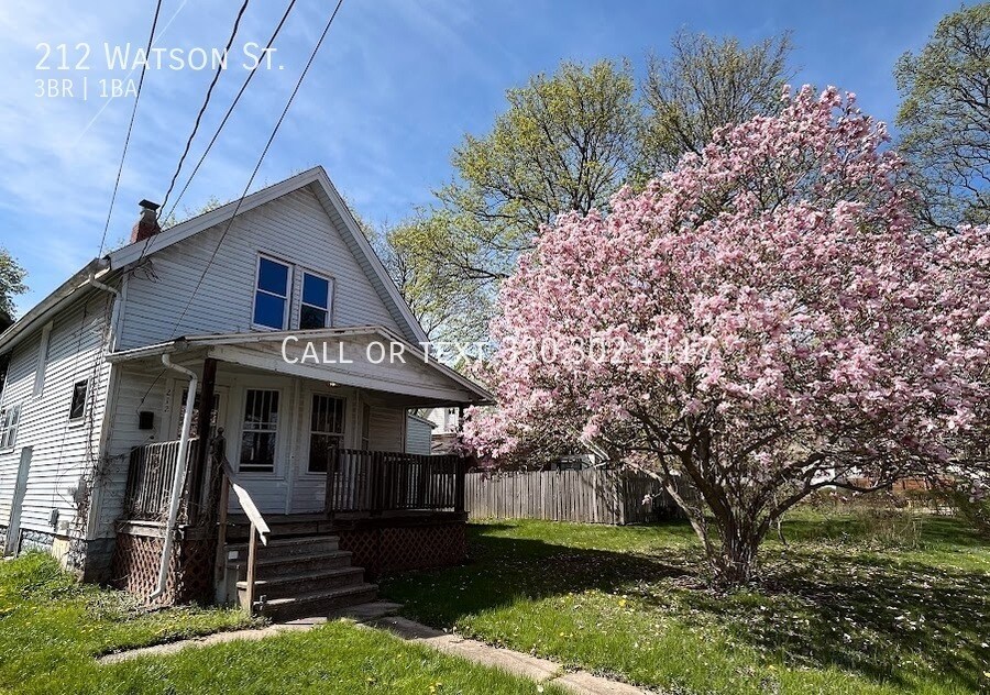Primary Photo - 212 Watson St