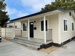 Building Photo - 2866-70 Ocean View Blvd