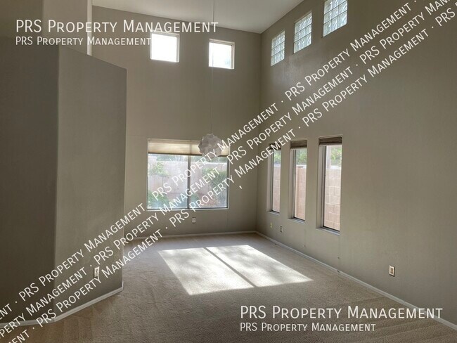 Building Photo - 925 S Scallop Dr