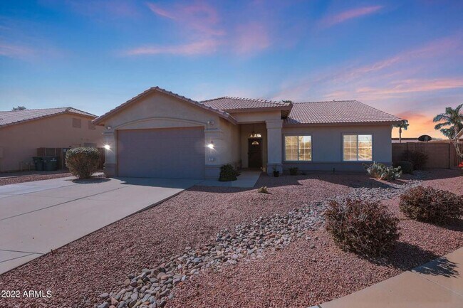 Front of Home - 123 E Pebble Trl