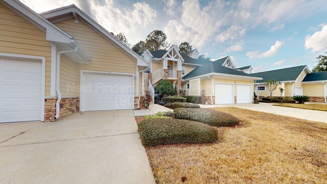 Building Photo - 330 N Shore Cir