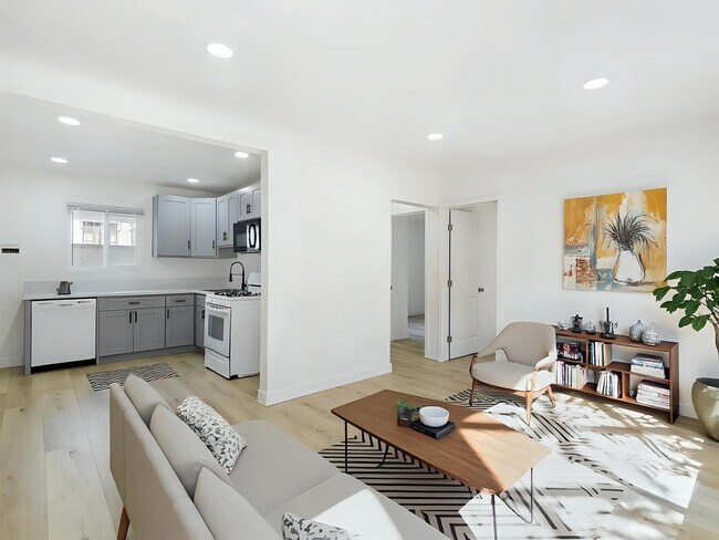 Foto del edificio - 11812 S Main St