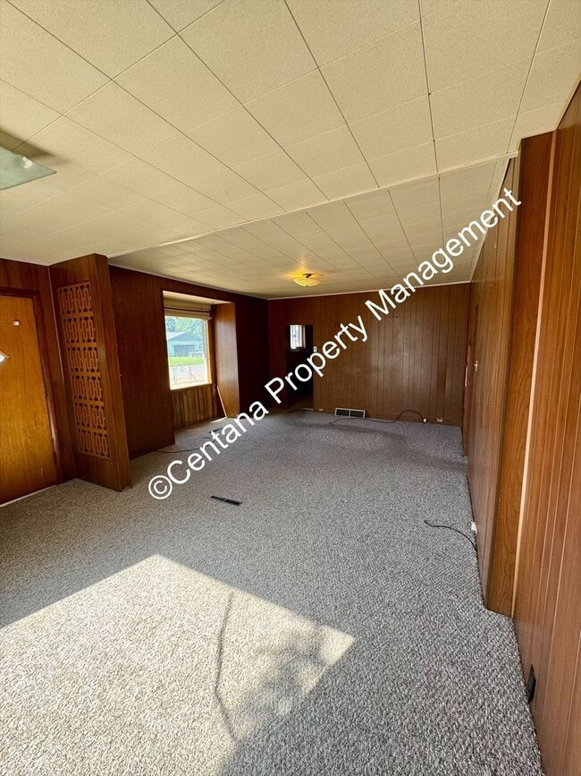 Building Photo - 1 Bed 1 Bath Located in the Flats