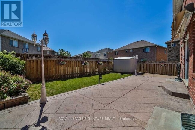 Building Photo - 57 McCrimmon Dr