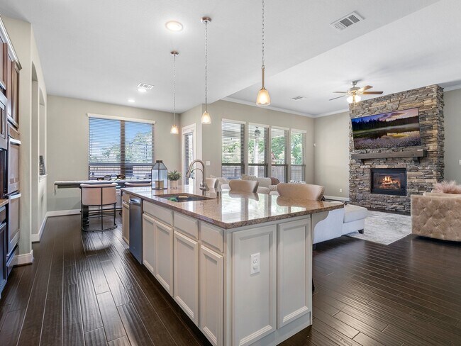 Foto del edificio - 24910 Meadowthorn Crest Ln