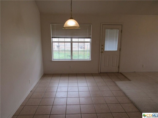 Building Photo - 4900 John David Dr