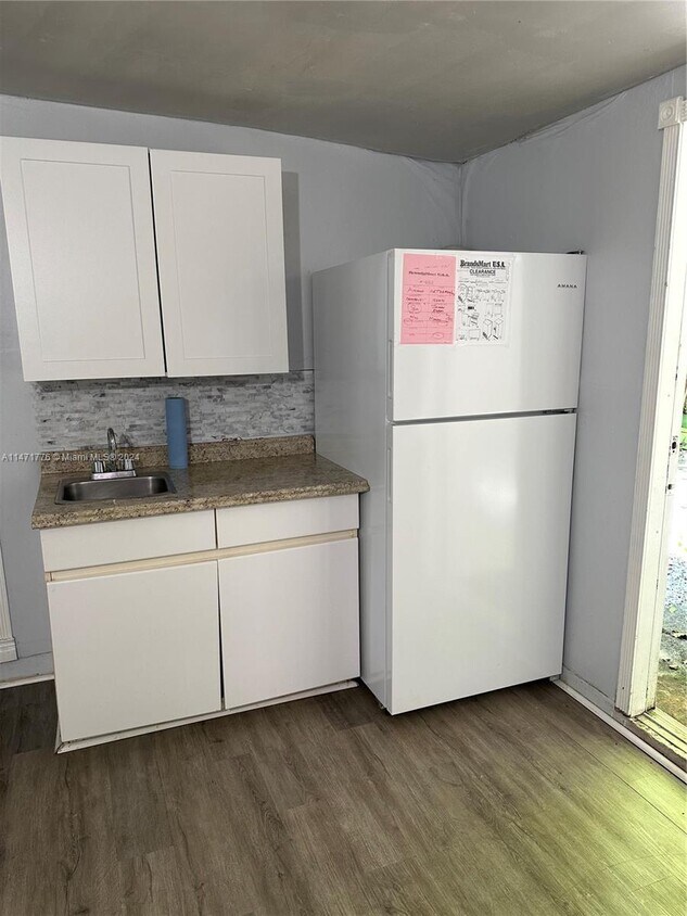 Foto principal - 4790 SW 65th Ave