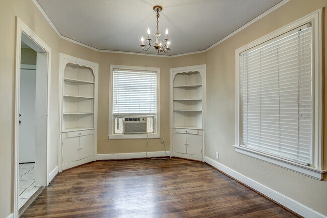 Foto del edificio - 1935 Richmond Ave