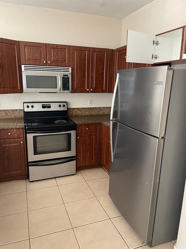 8297 SW 25th Ct, Miramar, FL 33025 Townhouse for Rent in Miramar, FL