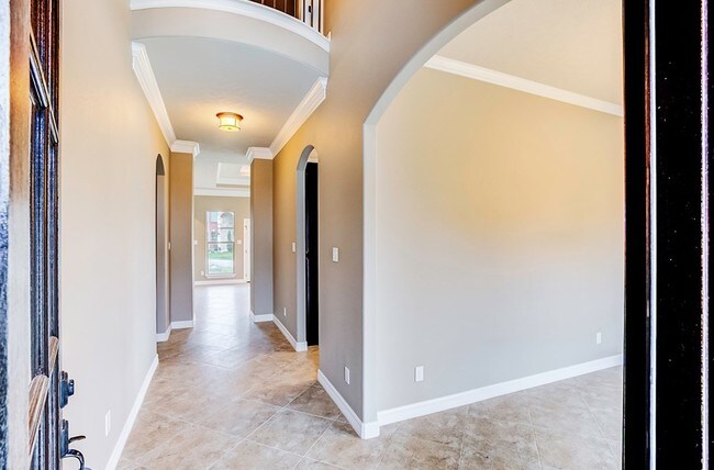 Building Photo - 7745 Regency Dr