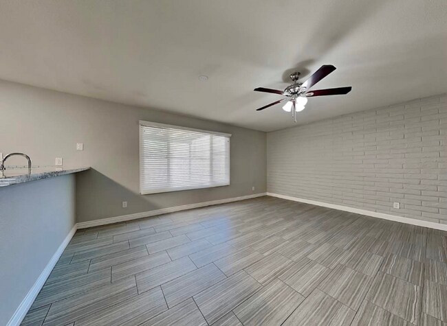 Foto del edificio - 1024 E Alameda Dr