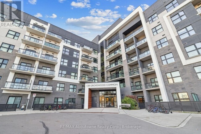 Building Photo - 128 Grovewood Common