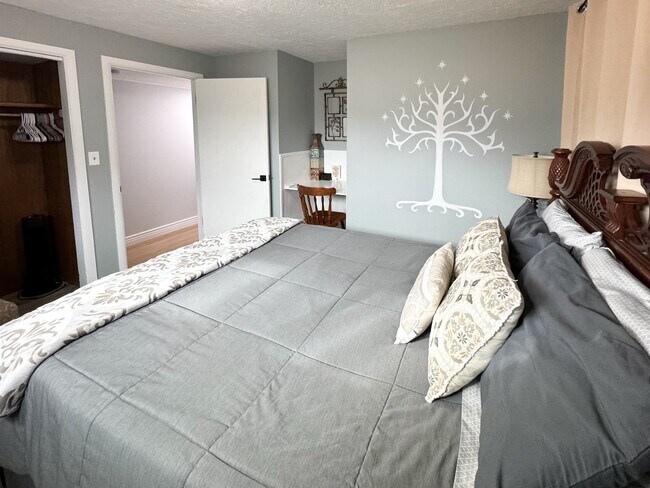 Foto del edificio - Cozy Basment/Lower Level Apartment