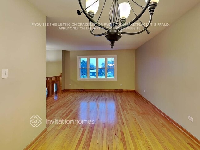 Building Photo - 13601 Cherry Ln