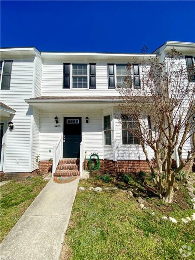 Building Photo - 6437 Village Woods Ct
