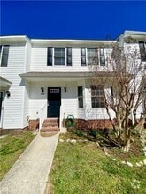 Building Photo - 6437 Village Woods Ct