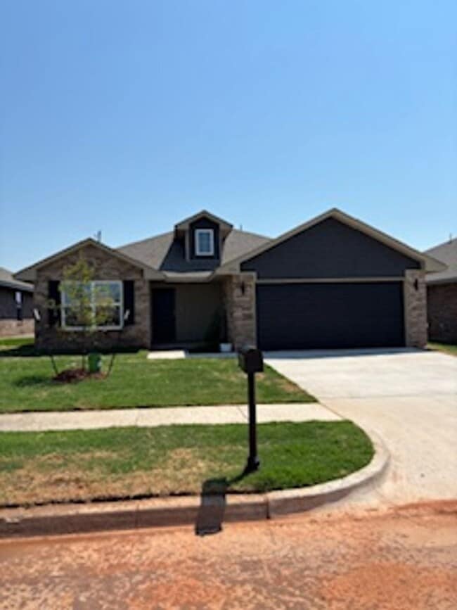 Building Photo - 2316 SE 92nd Terrace
