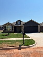 Building Photo - 2316 SE 92nd Terrace