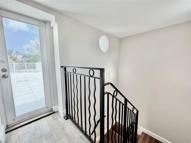 Foto del edificio - 504 SW 4th Ave