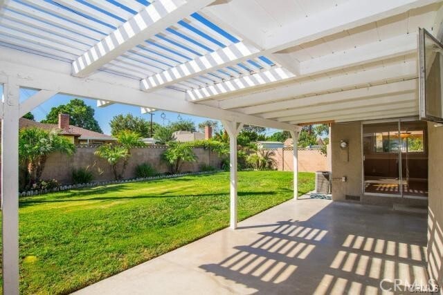 Building Photo - 1348 West Ave