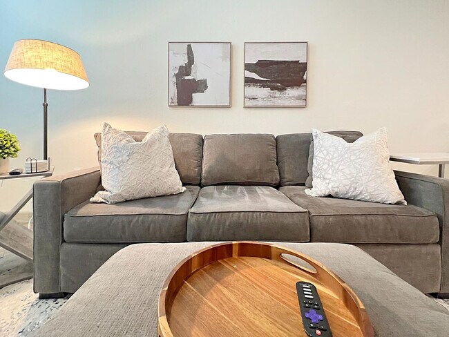 Foto del edificio - 7616 Courtney Campbell Trail