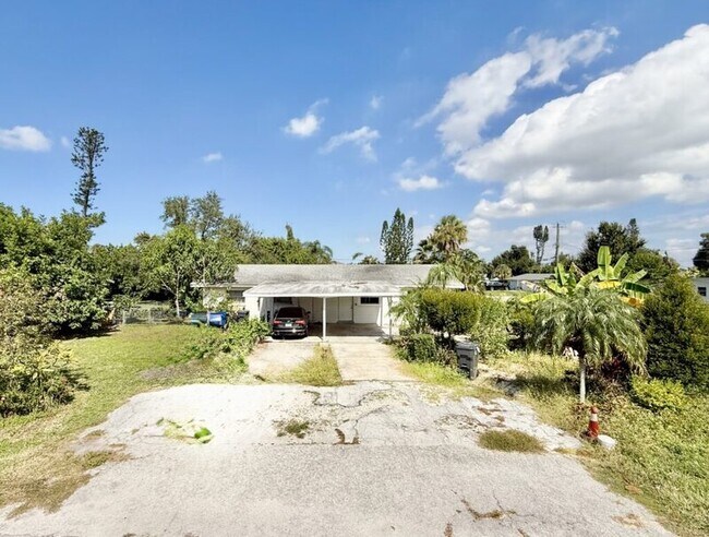 Foto del edificio - 603 64th Ave W