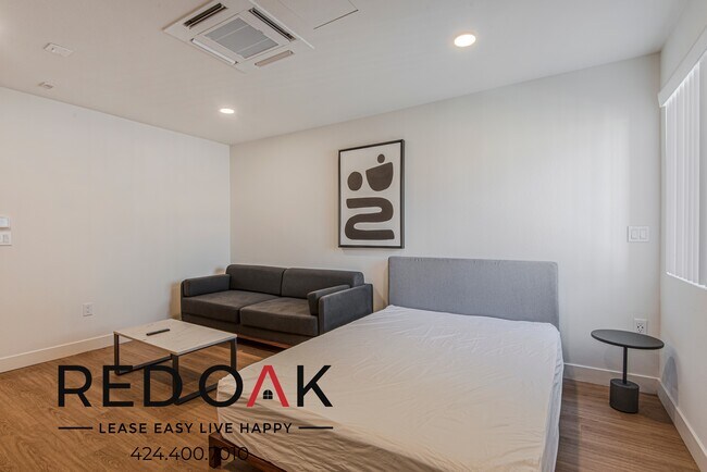 Foto del edificio - ~2 Months FREE~ Incredible Private Suite i...