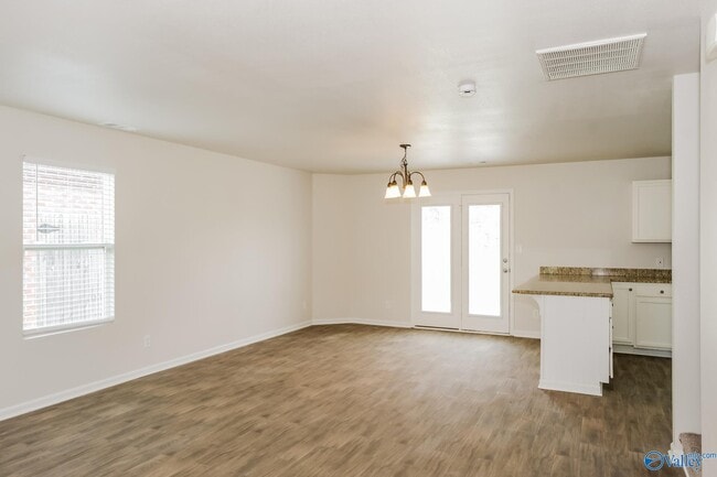 Building Photo - 129 Forestbrook Dr