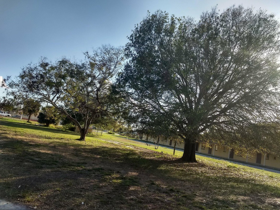 Primary Photo - 1802 US-92