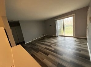 Building Photo - 24027 W Hazelcrest Dr