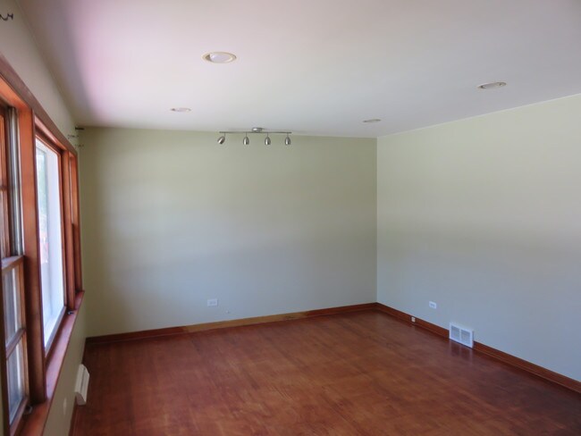 Building Photo - 1673 Ash St