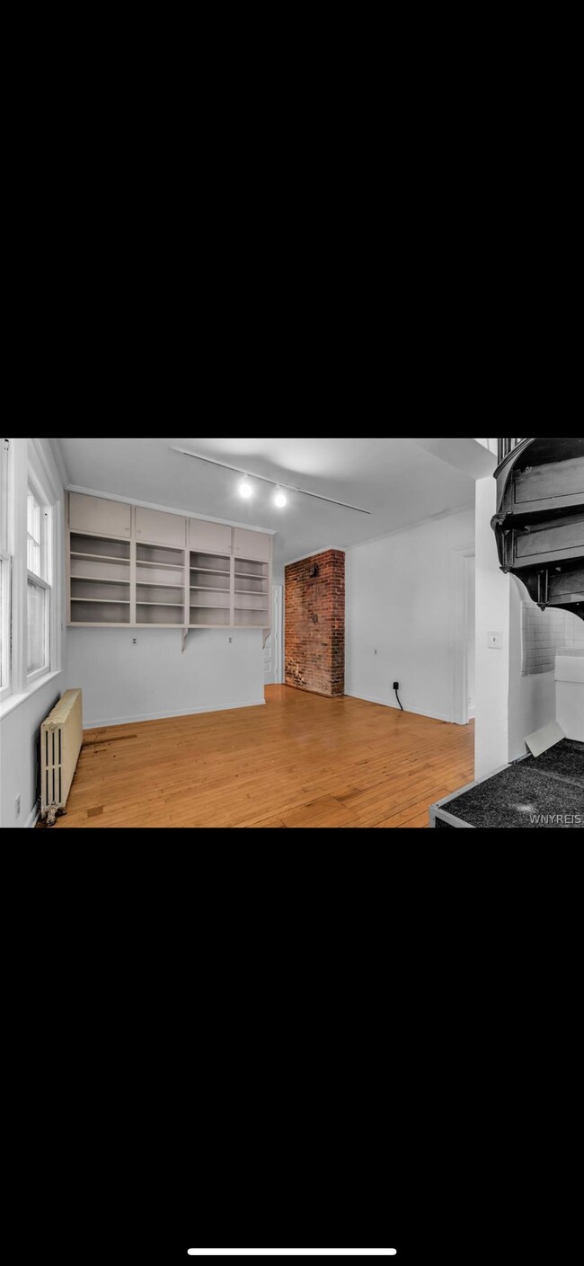 Foto del edificio - 444 Linwood Ave