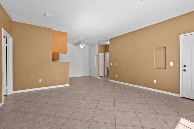 Foto del edificio - BEAUTIFUL 2 Bedroom Condo near Nellis Airf...