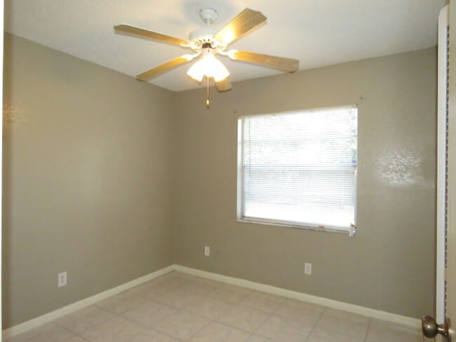 Foto del edificio - For Rent 4 Bd/ 3Ba Home