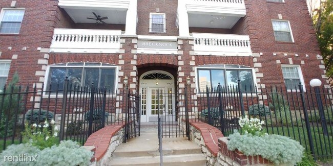 Building Photo - 4432 J C Nichols Pkwy