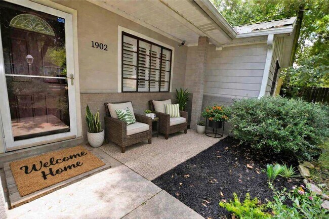 Foto del edificio - 1902 Coulcrest Dr