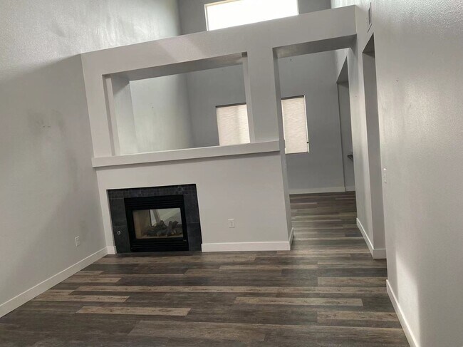 Foto del edificio - 19312 E 58th Pl