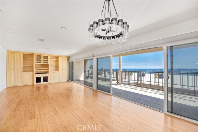 Foto del edificio - 330 Park Ave