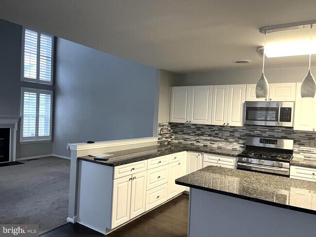 Building Photo - 501 Hagey Pl