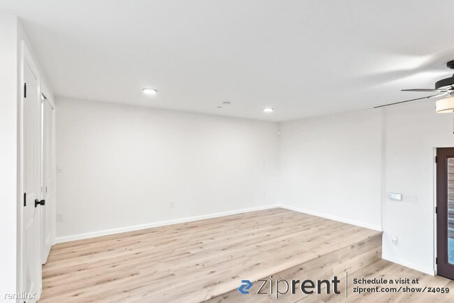 Building Photo - Studio, 1 bath House - 6173 Valley View Rd...