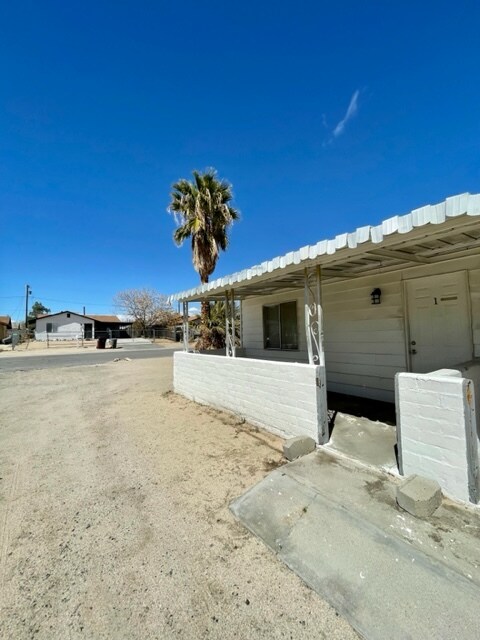 Building Photo - 6433 Cholla Ave