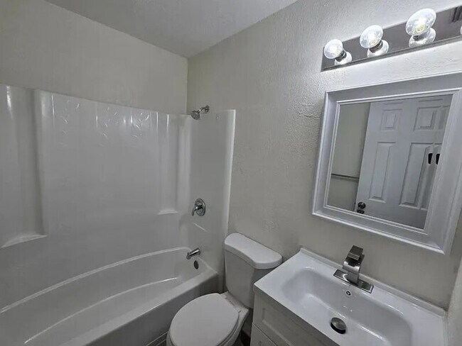 Foto del edificio - 50 6th St