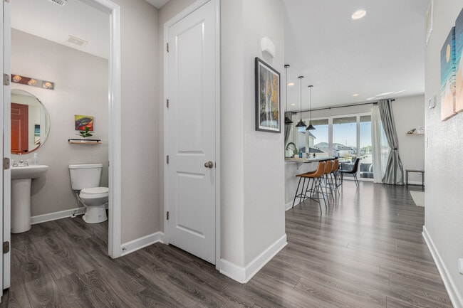 Photo - 10406 Akron St House