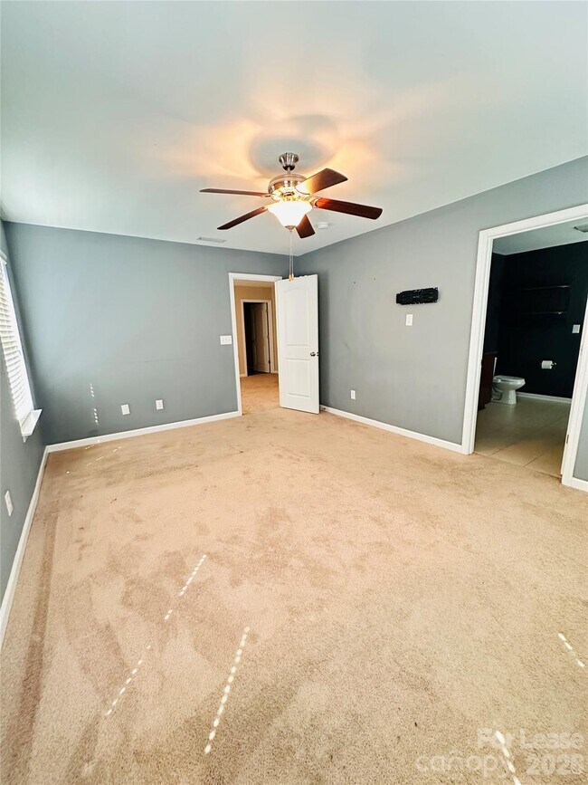 Foto del edificio - 9704 Hanberry Blvd