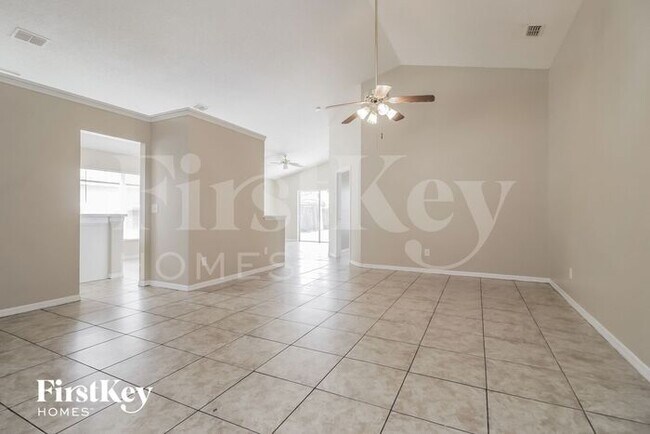 Building Photo - 1827 Windsor Oak Dr